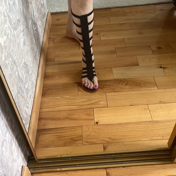 Chanel gladiator sandals - Picture 11 of 14